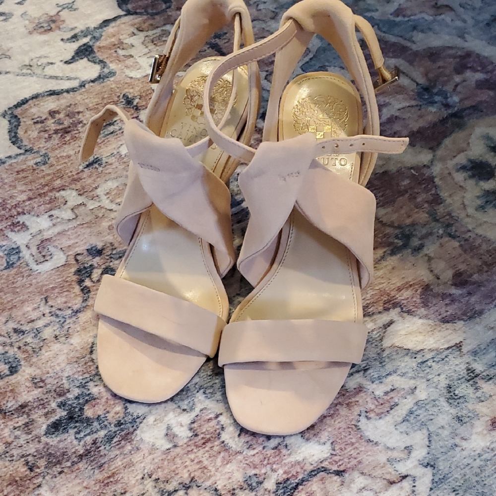 Vince Camuto Women's Cream Sandals